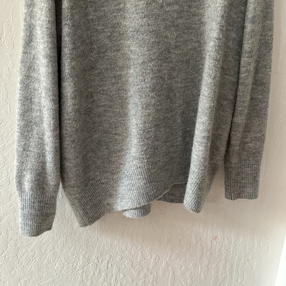 H&M Fine Knit Gray Basic Tunic Turtleneck Pullover Sweater Small - Picture 2 of 7